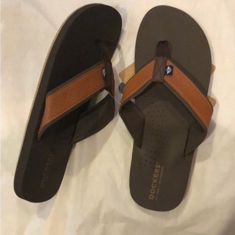Sandals Dockers mens size XL 12-13M new brown man made materials